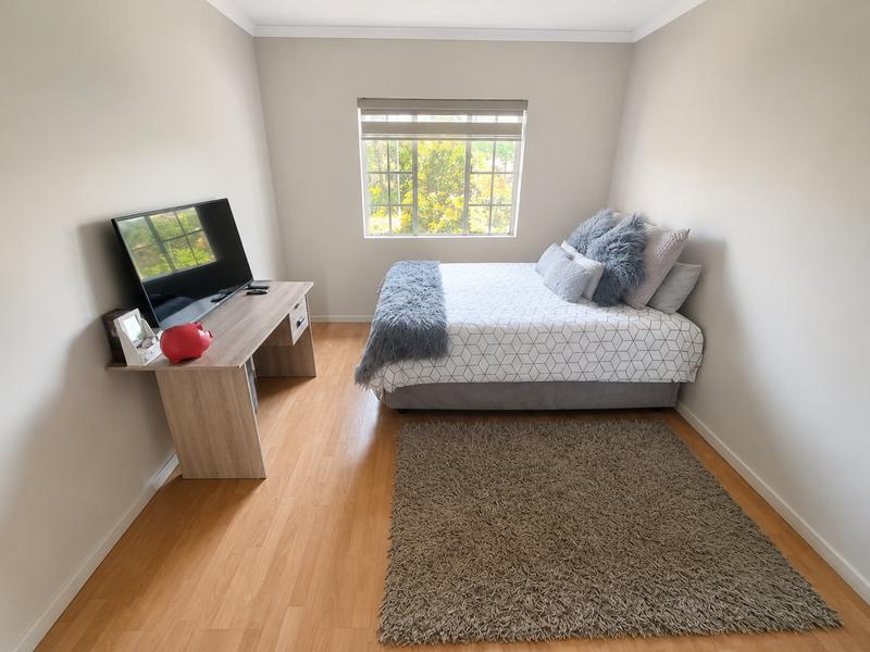 2 Bedroom Property for Sale in Die Hoewes Gauteng