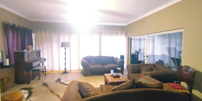 4 Bedroom Property for Sale in Annlin Gauteng