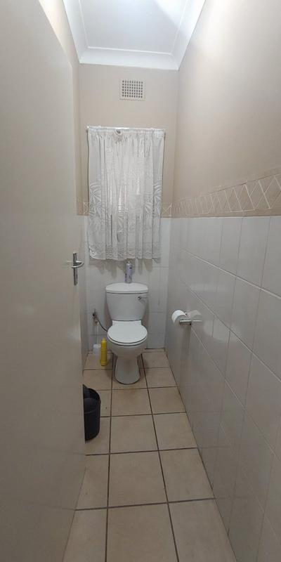 4 Bedroom Property for Sale in Annlin Gauteng