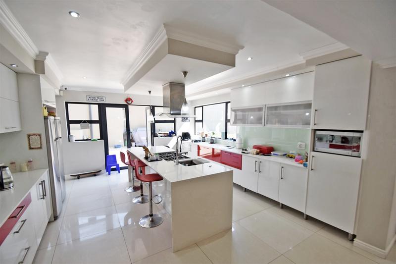 To Let 5 Bedroom Property for Rent in Morningside Gauteng