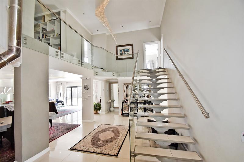 To Let 5 Bedroom Property for Rent in Morningside Gauteng