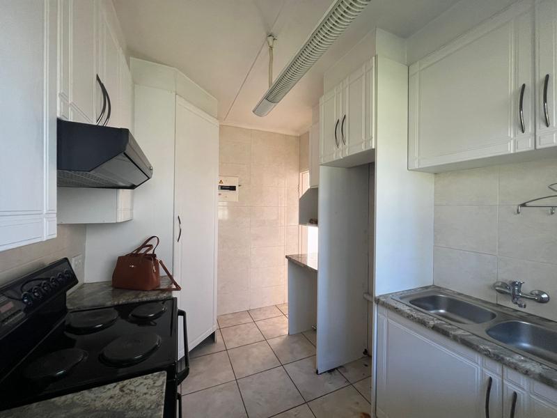 To Let 2 Bedroom Property for Rent in Darrenwood Gauteng