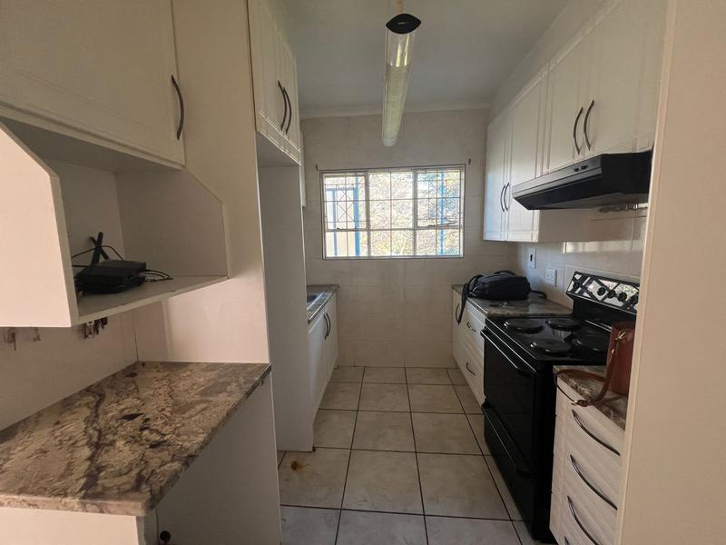 To Let 2 Bedroom Property for Rent in Darrenwood Gauteng