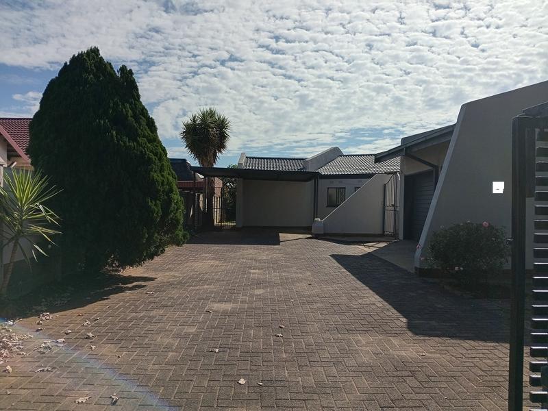 3 Bedroom Property for Sale in Vanderbijlpark SE 6 Gauteng