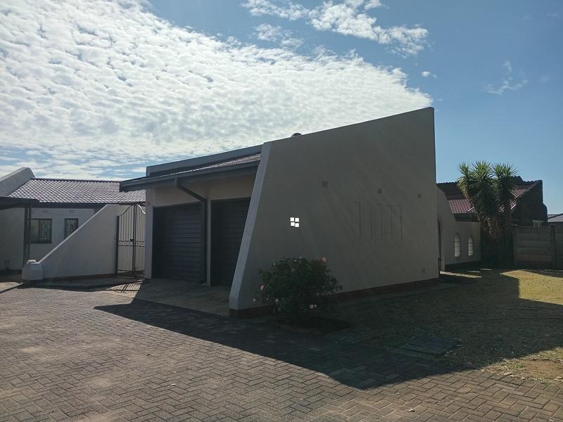 3 Bedroom Property for Sale in Vanderbijlpark SE 6 Gauteng