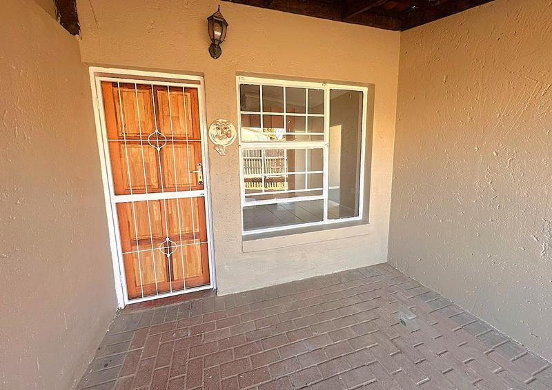To Let 3 Bedroom Property for Rent in Elspark Gauteng