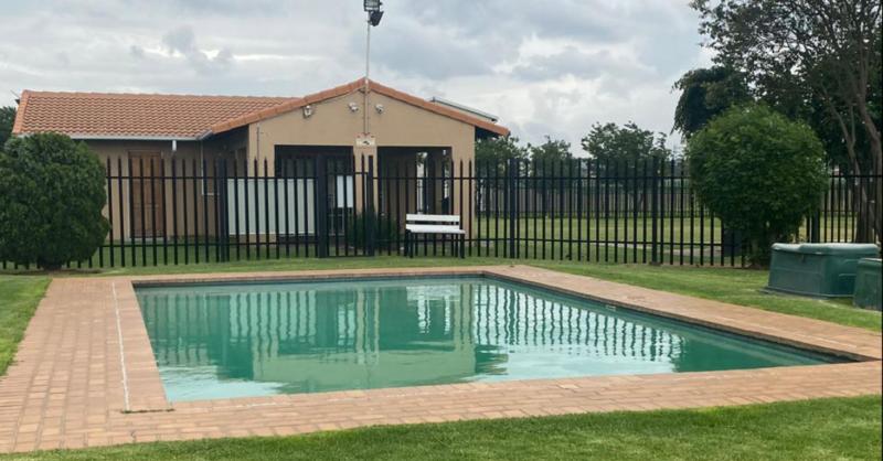 To Let 3 Bedroom Property for Rent in Elspark Gauteng