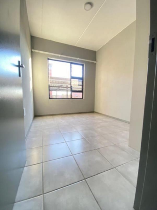 To Let 3 Bedroom Property for Rent in Groblerpark Gauteng