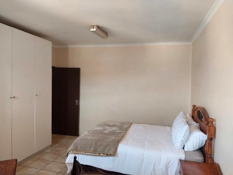 2 Bedroom Property for Sale in Lenasia South Gauteng