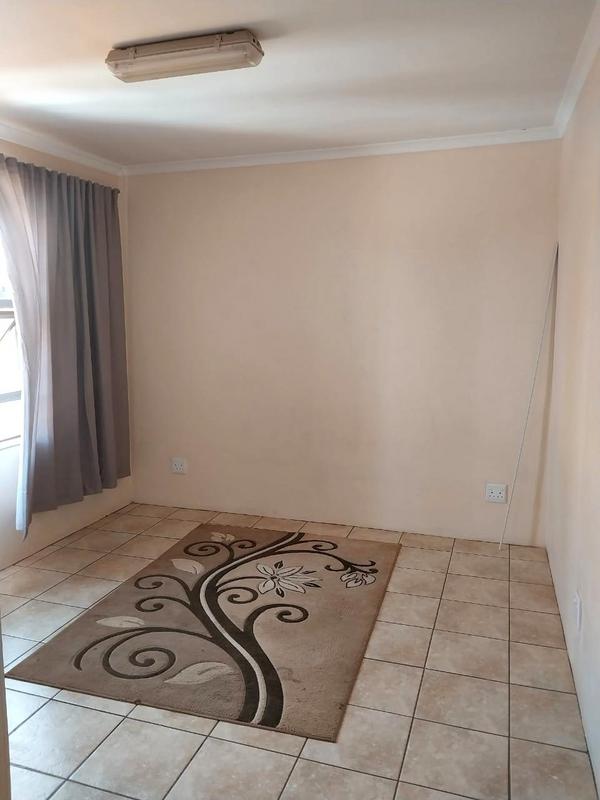 2 Bedroom Property for Sale in Lenasia South Gauteng