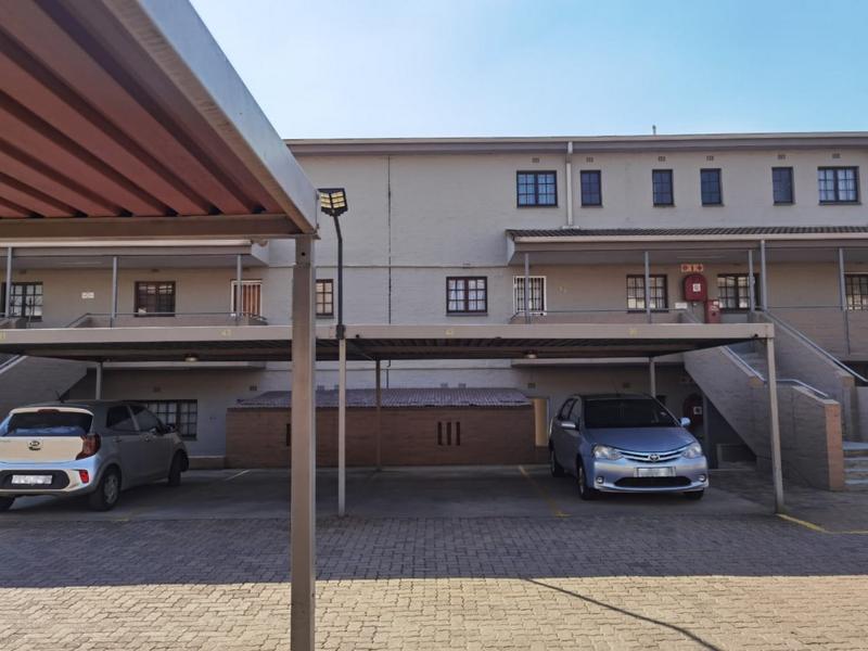2 Bedroom Property for Sale in Ormonde Gauteng