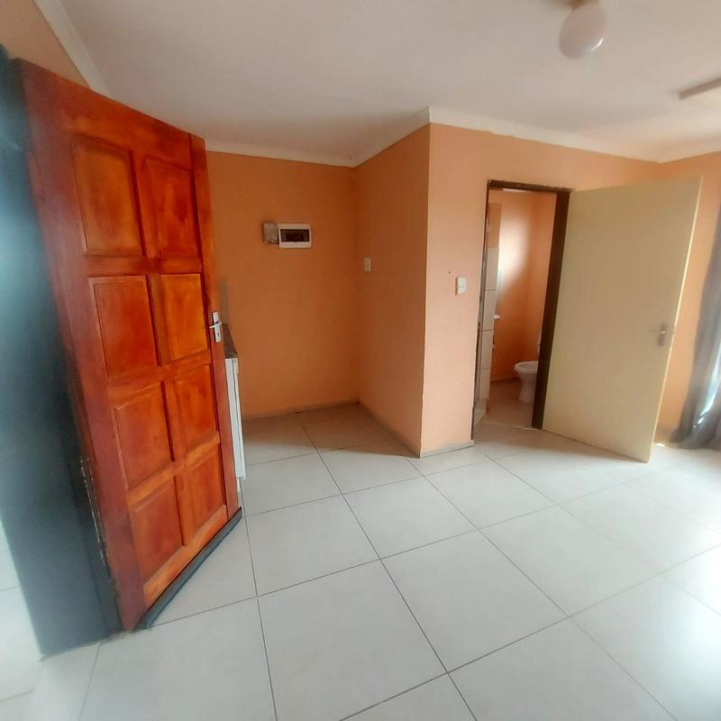 0 Bedroom Property for Sale in Protea Glen Gauteng