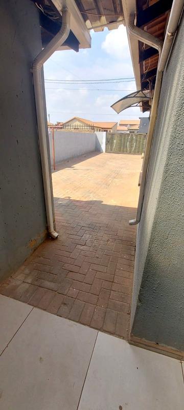 To Let 0 Bedroom Property for Rent in Protea Glen Gauteng