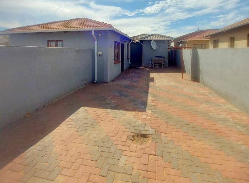 To Let 0 Bedroom Property for Rent in Protea Glen Gauteng
