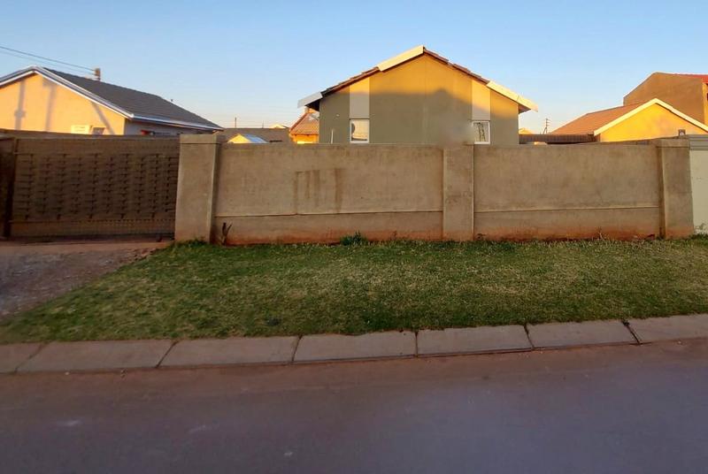 To Let 0 Bedroom Property for Rent in Protea Glen Gauteng