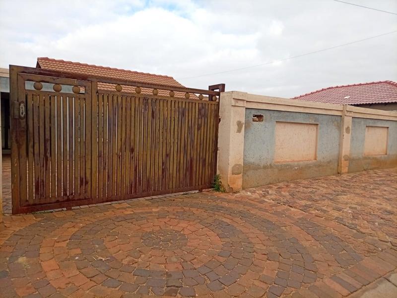 To Let 0 Bedroom Property for Rent in Protea Glen Gauteng