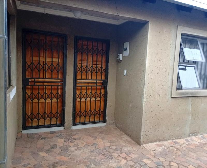 To Let 0 Bedroom Property for Rent in Protea Glen Gauteng