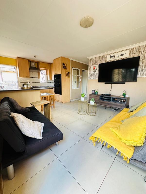 To Let 2 Bedroom Property for Rent in Protea Glen Gauteng