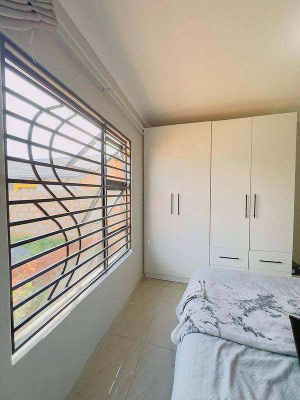 To Let 2 Bedroom Property for Rent in Protea Glen Gauteng