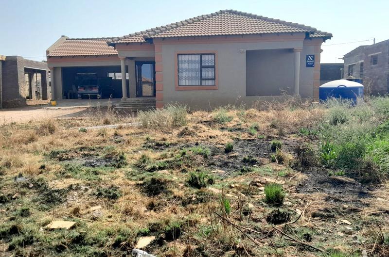 3 Bedroom Property for Sale in Mohlakeng Gauteng