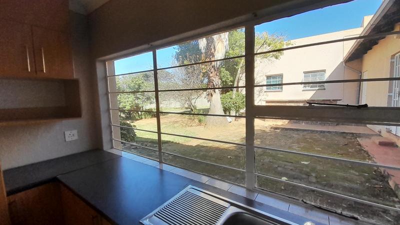 9 Bedroom Property for Sale in Glen Austin Gauteng
