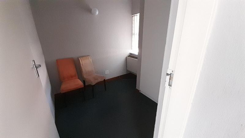 9 Bedroom Property for Sale in Glen Austin Gauteng