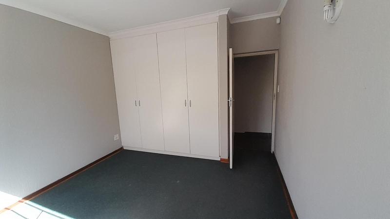 9 Bedroom Property for Sale in Glen Austin Gauteng