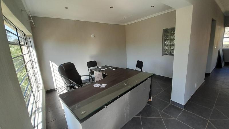 9 Bedroom Property for Sale in Glen Austin Gauteng