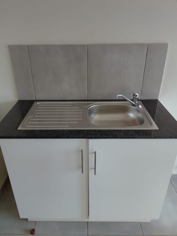 2 Bedroom Property for Sale in Katlehong South Gauteng