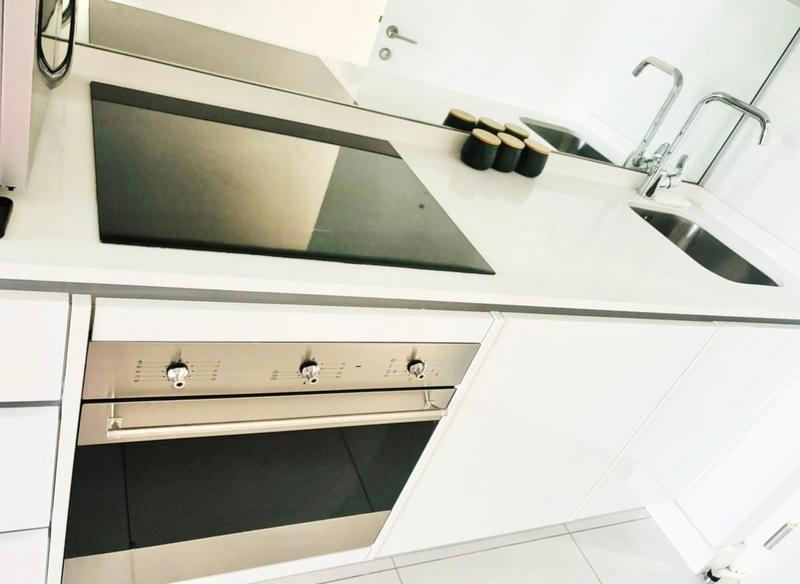 1 Bedroom Property for Sale in Waterfall Gauteng