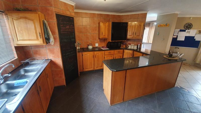 4 Bedroom Property for Sale in Doornpoort Gauteng