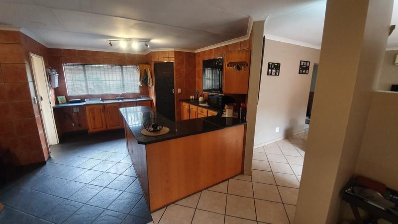 4 Bedroom Property for Sale in Doornpoort Gauteng