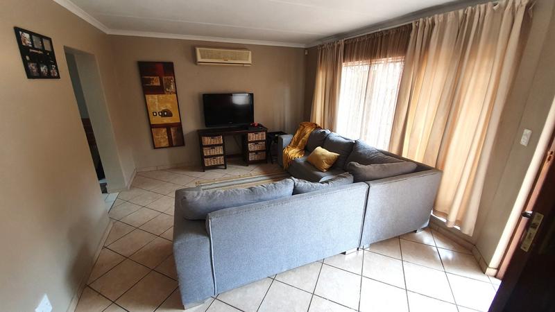 4 Bedroom Property for Sale in Doornpoort Gauteng