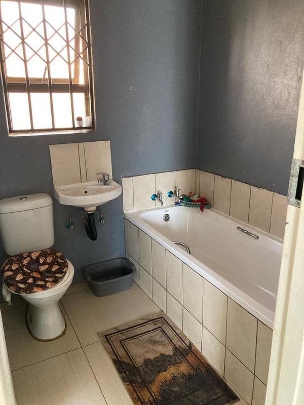 2 Bedroom Property for Sale in Windmill Park Gauteng