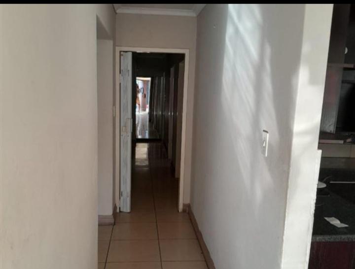 To Let 4 Bedroom Property for Rent in Bloubosrand Gauteng