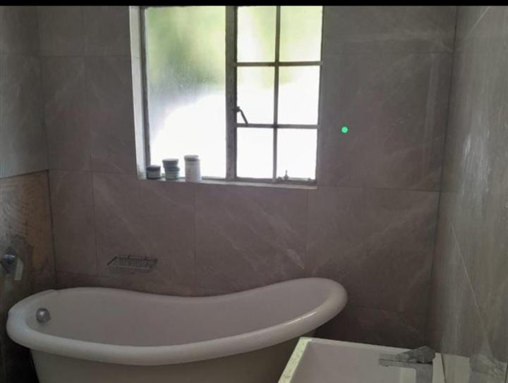 To Let 4 Bedroom Property for Rent in Bloubosrand Gauteng