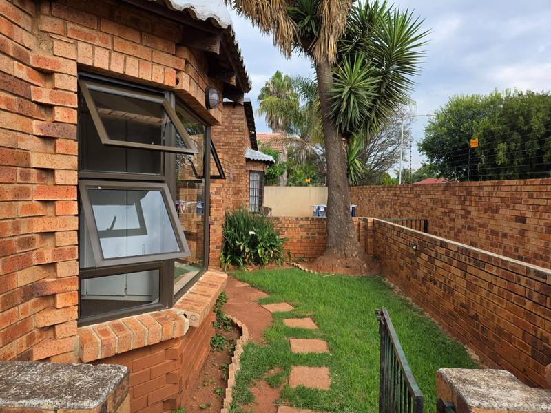 3 Bedroom Property for Sale in Noordheuwel Gauteng