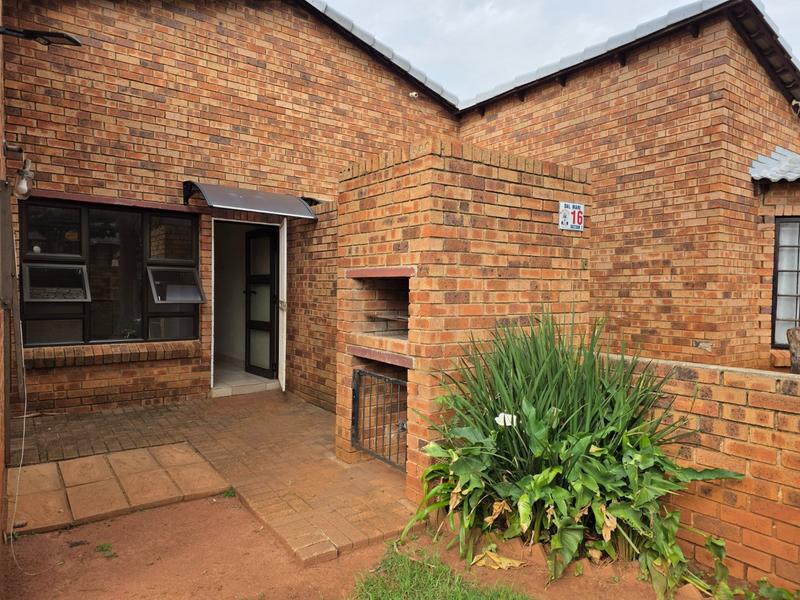 3 Bedroom Property for Sale in Noordheuwel Gauteng