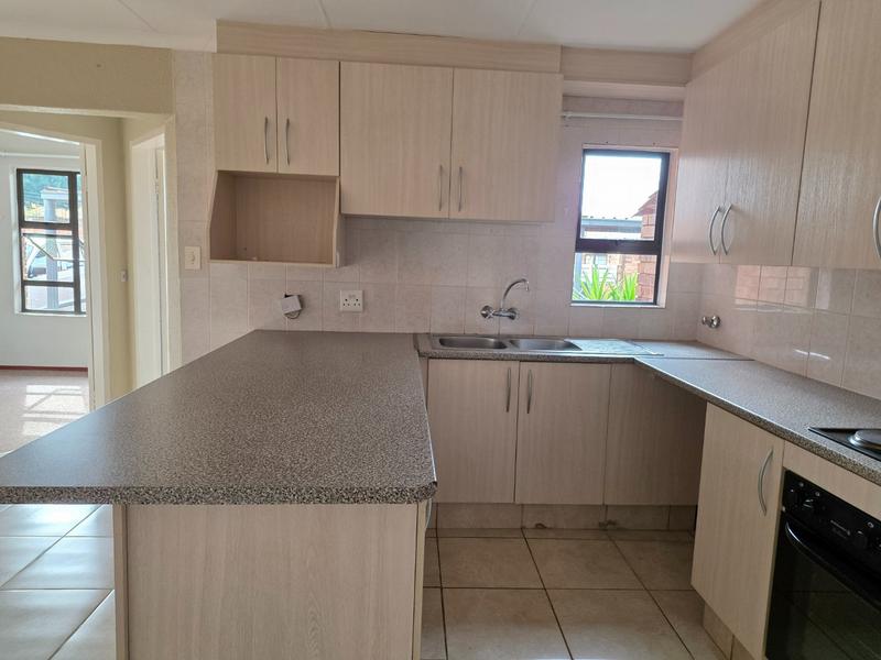3 Bedroom Property for Sale in Noordheuwel Gauteng