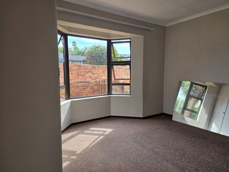 3 Bedroom Property for Sale in Noordheuwel Gauteng