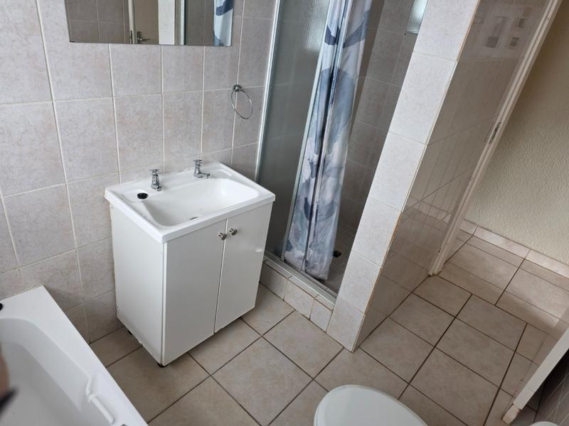 3 Bedroom Property for Sale in Noordheuwel Gauteng