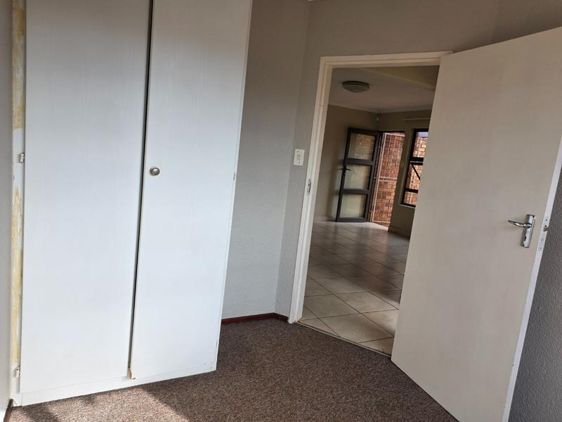 3 Bedroom Property for Sale in Noordheuwel Gauteng