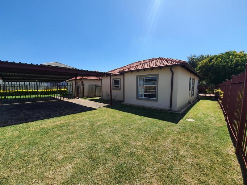 3 Bedroom Property for Sale in Karenpark Gauteng