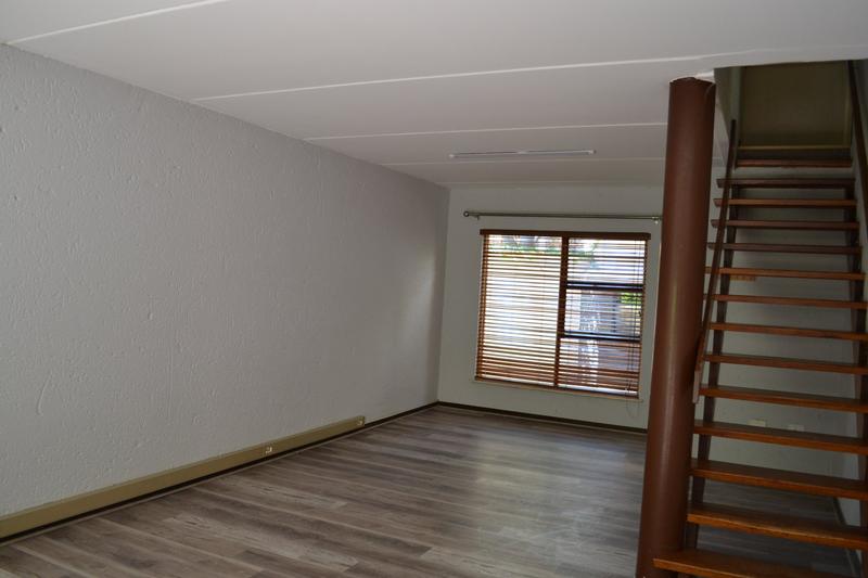 To Let 3 Bedroom Property for Rent in Kenmare Gauteng