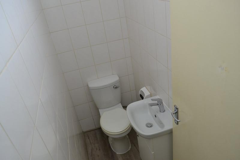 To Let 3 Bedroom Property for Rent in Kenmare Gauteng