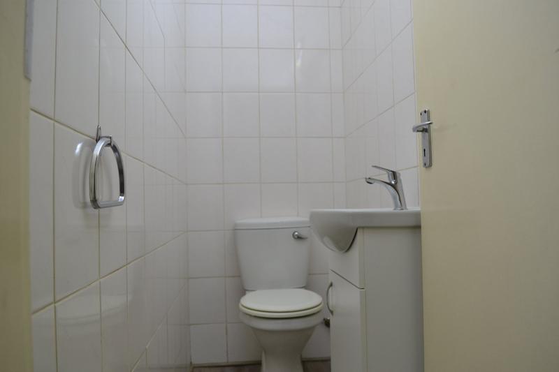 To Let 3 Bedroom Property for Rent in Kenmare Gauteng