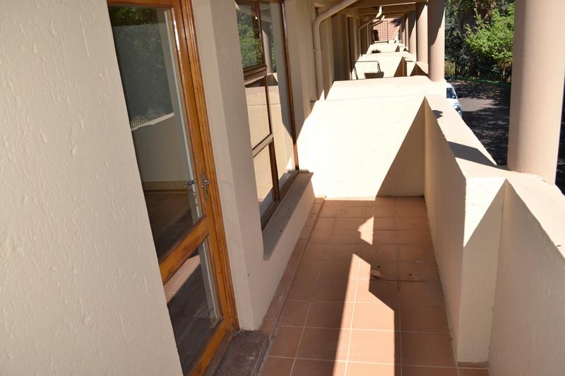 To Let 3 Bedroom Property for Rent in Kenmare Gauteng