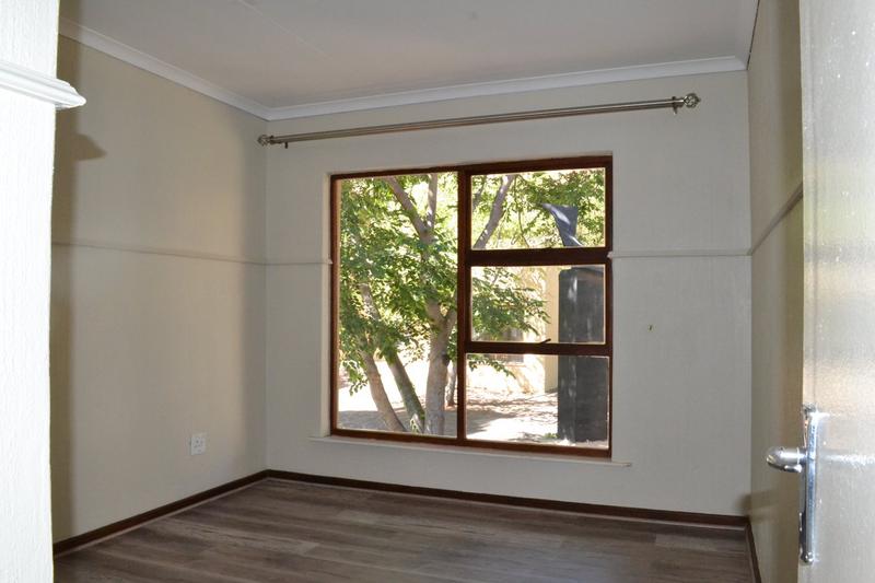 To Let 3 Bedroom Property for Rent in Kenmare Gauteng