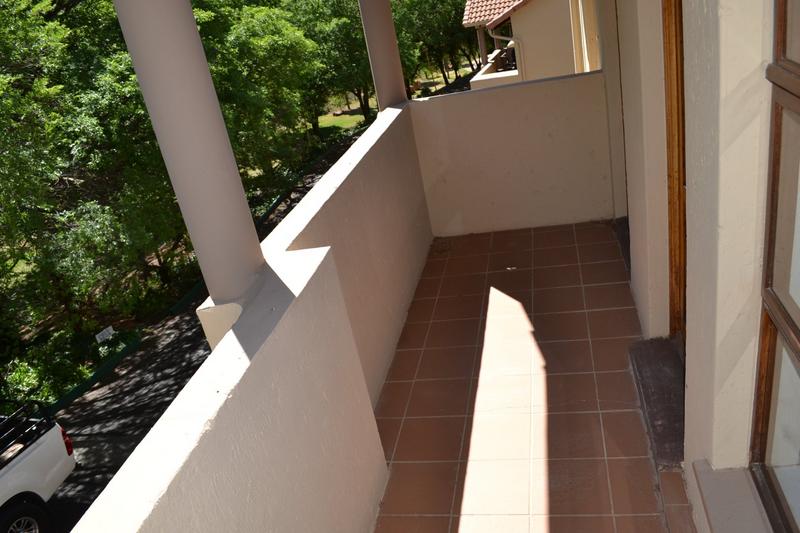 To Let 3 Bedroom Property for Rent in Kenmare Gauteng