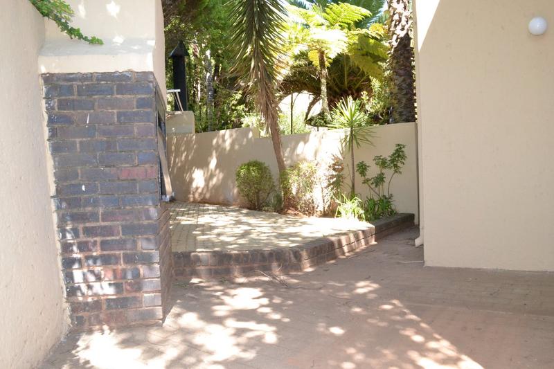 To Let 3 Bedroom Property for Rent in Kenmare Gauteng